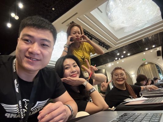 Phan Duy Thiệp học tập cùng cộng đồng – giá trị bạn bè bền vững