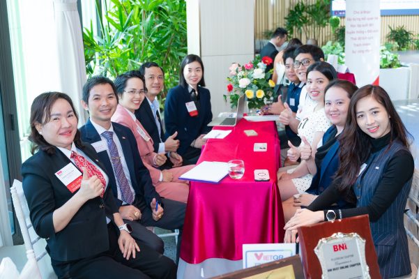 An Phạm luôn tư vấn cho các chủ doanh nghiệp cách tuyển dụng con người phù hợp