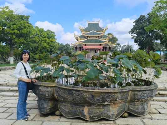 Bé Ba giúp người khác có sức khỏe tốt hơn