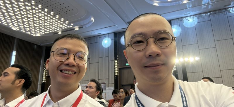 Lê Đức Anh tại sự kiện doanh nhân, chia sẻ tư duy tạo giá trị bền vững giống như phun thuốc sầu riêng đúng giai đoạn