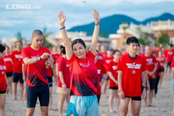 Ngô Thị Út Luân tham gia hoạt động cộng đồng, lan tỏa tinh thần bền bỉ như sầu riêng con giai đoạn đầu
