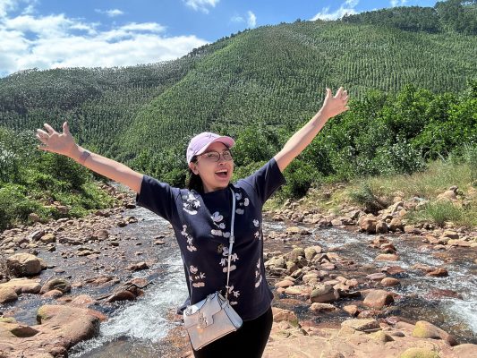 Lương y Huê Thị và triết lý chữa lành từ gốc – cân bằng như pH đất