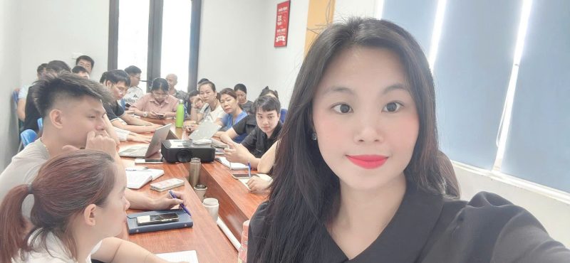 Nguyễn Thị Huế trong môi trường học tập, chia sẻ và phát triển tư duy