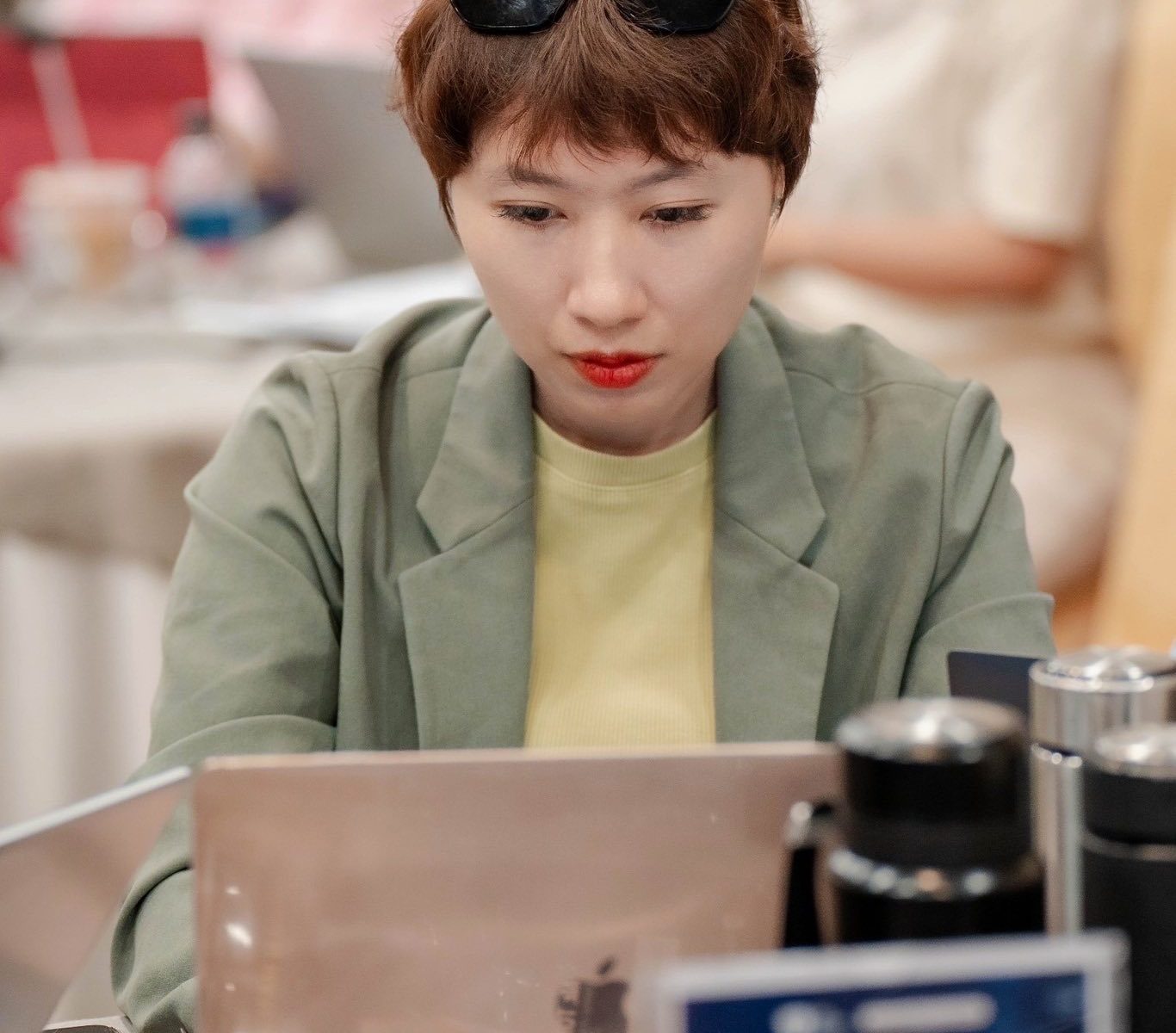 Nguyễn Thị Thiên Thảo – người xây hệ sinh thái bền vững như chăm sóc mắt cua sầu riêng