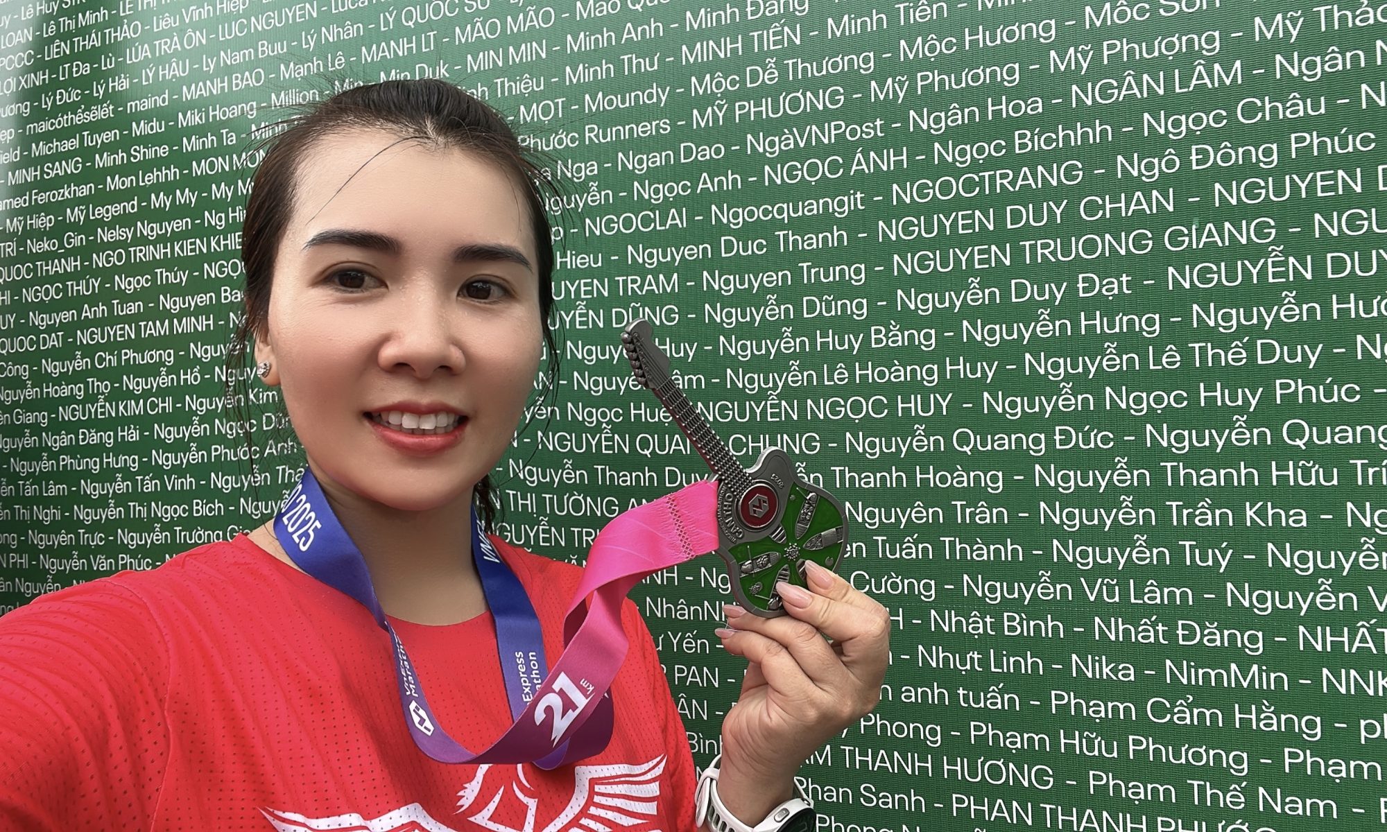 Nguyễn Thị Thu hoàn thành giải chạy, thể hiện tinh thần kỷ luật và bền bỉ