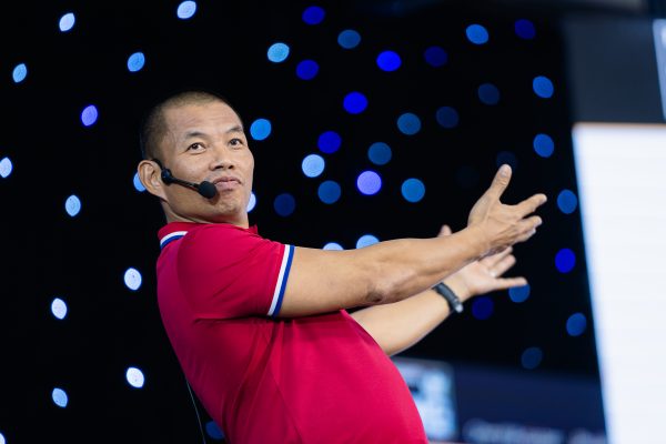 Thầy Phạm Thành Long Chia sẻ công thức kinh doanh