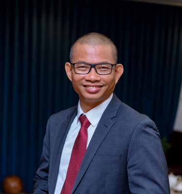 Thầy Long là người giúp con người khác biến đổi mạnh mẽ